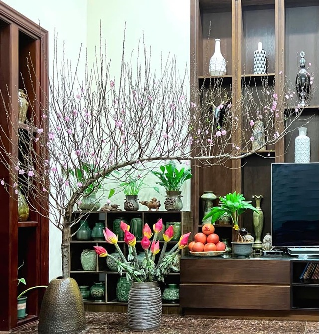 Bức ảnh phát ra đúng 1 chữ: Bức ảnh phát ra đúng 1 chữ: