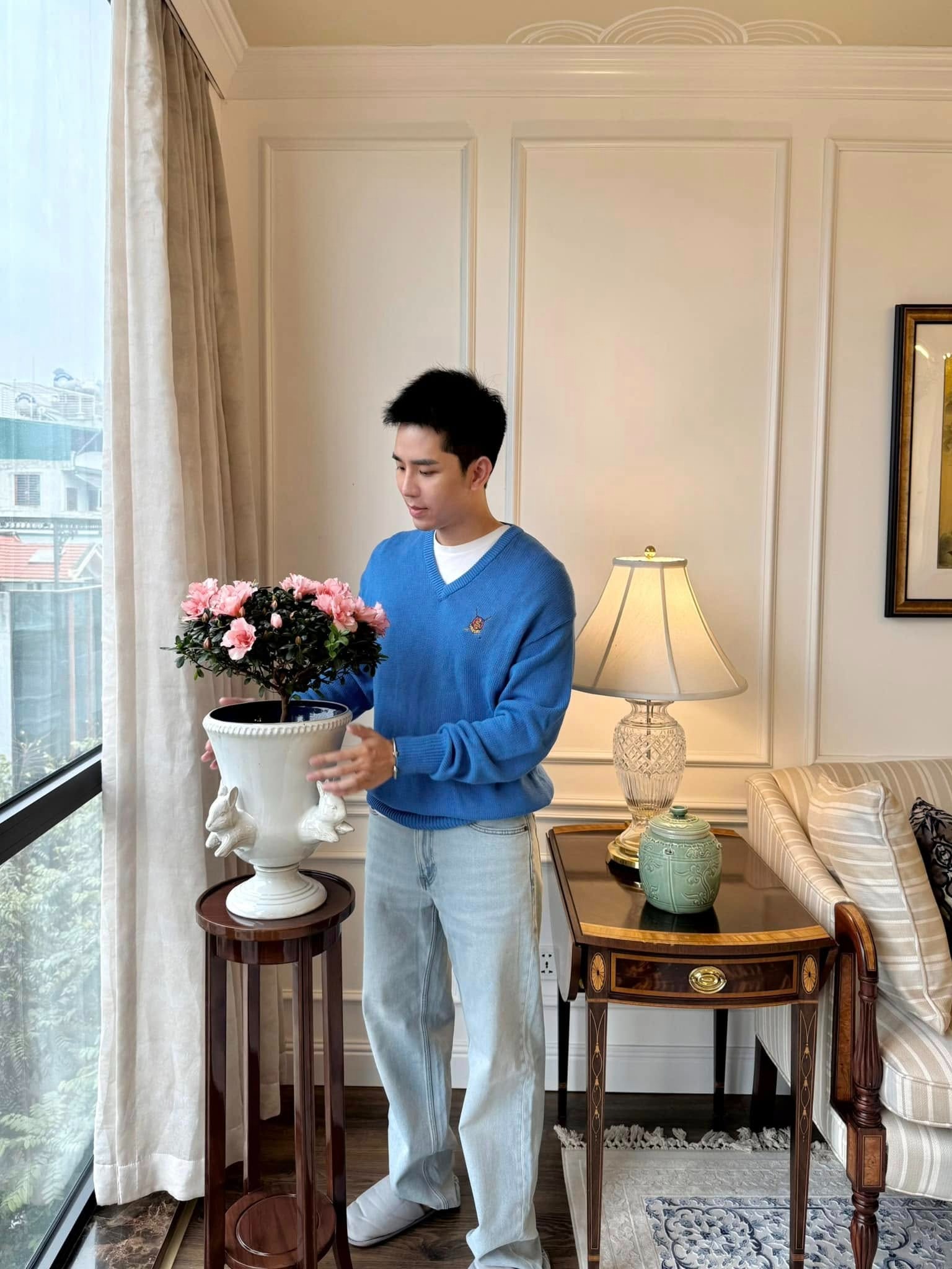Mùng 1 Tết: Ngắm nhà 7 tầng giữa lòng Hà Nội của trai đẹp 9x, cả chủ cả nhà đều Mùng 1 Tết: Ngắm nhà 7 tầng giữa lòng Hà Nội của trai đẹp 9x, cả chủ cả nhà đều