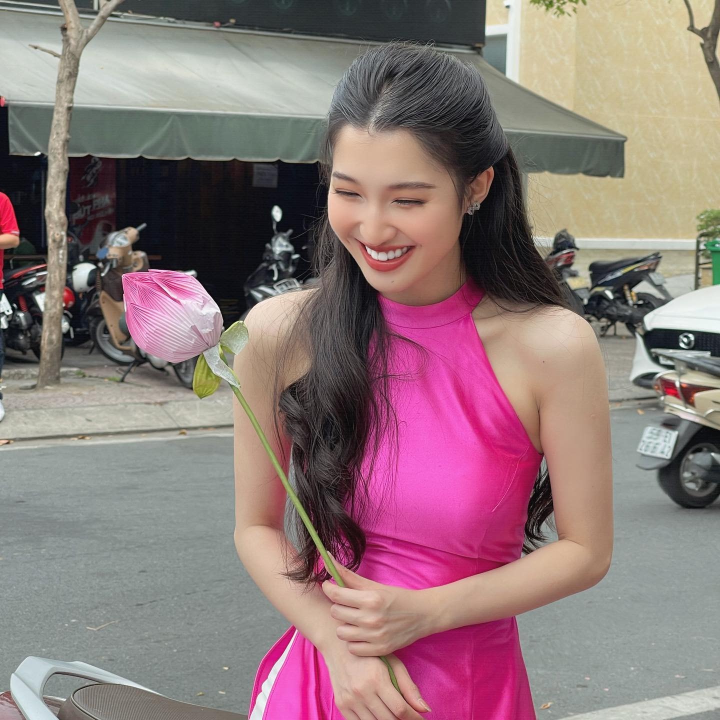 Phương Nhi diện áo dài đẹp “rụng rời”, thần thái Phương Nhi diện áo dài đẹp “rụng rời”, thần thái