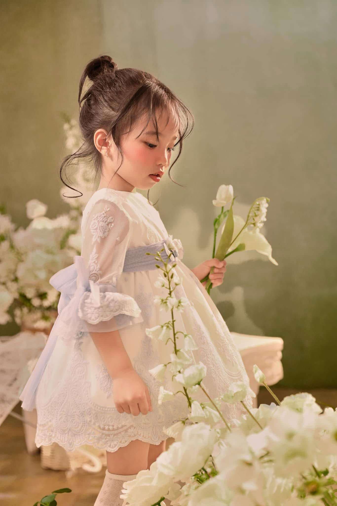 Một thương hiệu váy mẹ nào có con gái cũng sẽ mê, cứ diện là trendy, sẵn sàng chi tiền triệu để sở hữu- Ảnh 7. Một thương hiệu váy mẹ nào có con gái cũng sẽ mê, cứ diện là trendy, sẵn sàng chi tiền triệu để sở hữu- Ảnh 7.