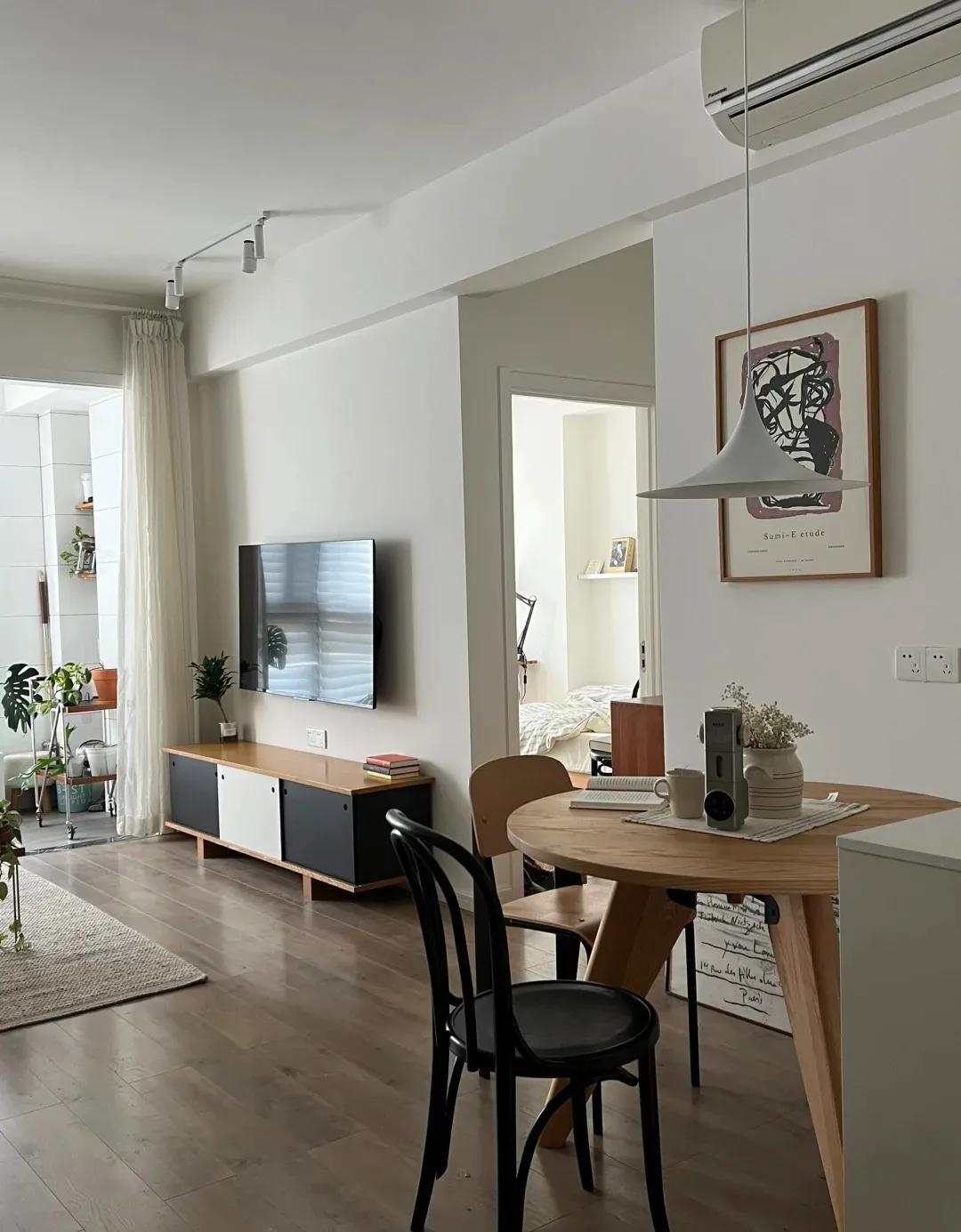 Ngôi nhà sạch sẽ và thanh lịch của người phụ nữ trung niên khiến ai nhìn đều nói Ngôi nhà sạch sẽ và thanh lịch của người phụ nữ trung niên khiến ai nhìn đều nói
