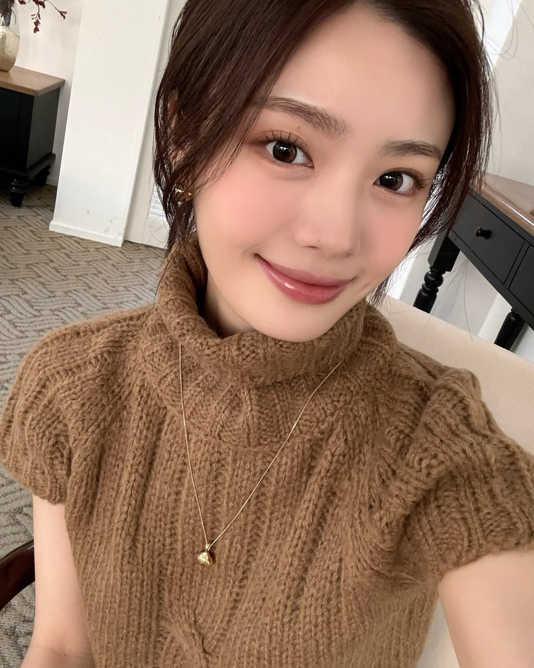 Từ kinh nghiệm của tôi, đây là 5 kem chống nắng mỏng nhẹ ráo mịn và không nhờn bóng- Ảnh 1. Từ kinh nghiệm của tôi, đây là 5 kem chống nắng mỏng nhẹ ráo mịn và không nhờn bóng- Ảnh 1.