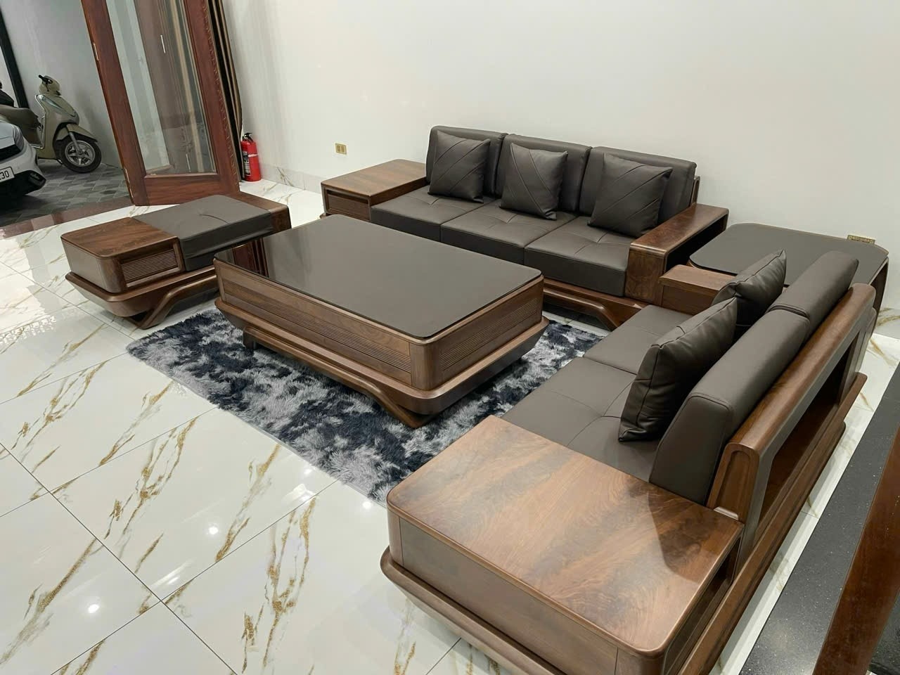 7 lưu ý giúp bảo quản đồ gỗ trong nhà luôn bền đẹp theo thời gian- Ảnh 2. 7 lưu ý giúp bảo quản đồ gỗ trong nhà luôn bền đẹp theo thời gian- Ảnh 2.