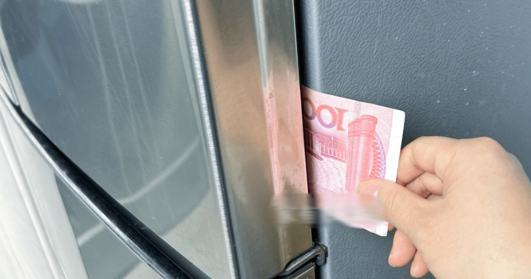 Mẹ đảm Hà Nội chỉ ra 5 lỗi ngớ ngẩn khiến tủ lạnh càng ngày càng Mẹ đảm Hà Nội chỉ ra 5 lỗi ngớ ngẩn khiến tủ lạnh càng ngày càng