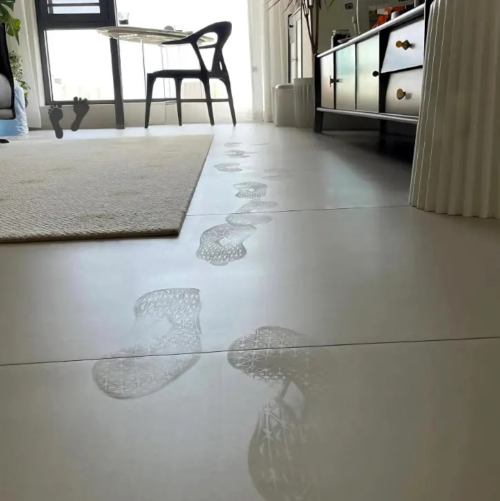 Trong khi tôi đau đầu về việc nhà thì mẹ Trong khi tôi đau đầu về việc nhà thì mẹ