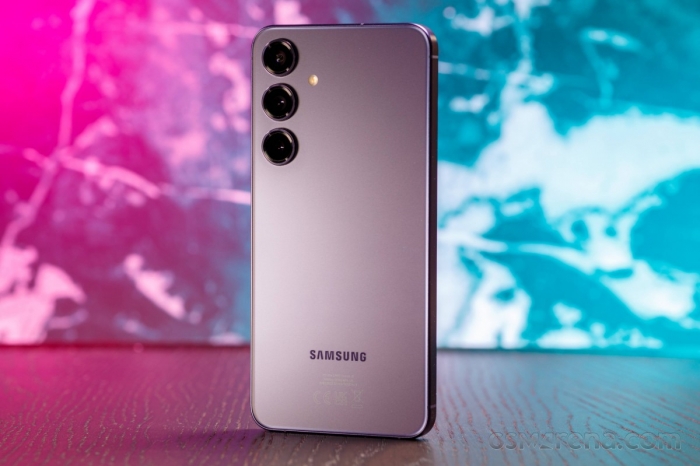 Galaxy S24 Plus fullbox giảm khủng chục triệu, smartphone xịn màn to giá rẻ ‘chặt đẹp’ iPhone 15 Plus galaxy s24 plus fullbox giam khung chuc trieu smartphone xin man to gia re chat dep iphone 15 plus 2