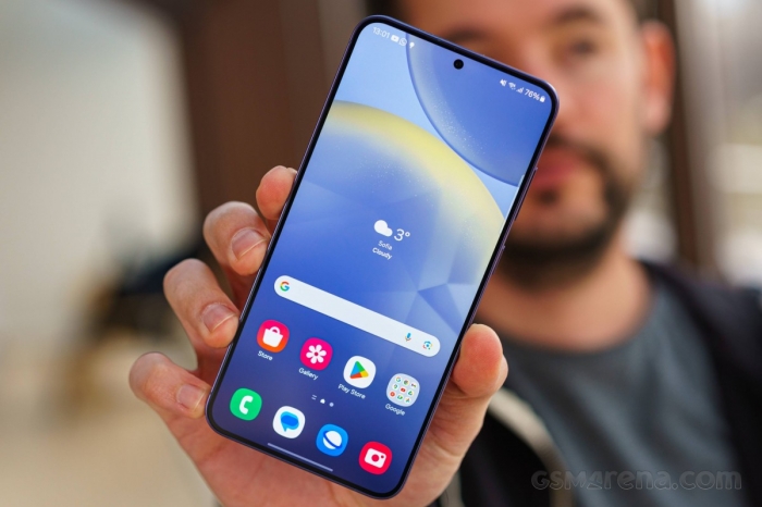 Galaxy S24 Plus fullbox giảm khủng chục triệu, smartphone xịn màn to giá rẻ ‘chặt đẹp’ iPhone 15 Plus galaxy s24 plus fullbox giam khung chuc trieu smartphone xin man to gia re chat dep iphone 15 plus 4